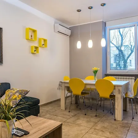 Goga Apartment *